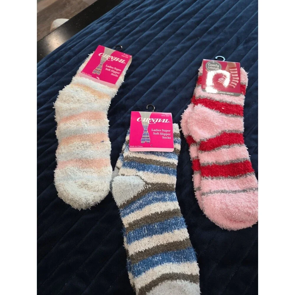 Lot of 6pr Carnival/comfy Lifestyle womens Super Soft Slipper Socks One Size B26